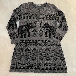 Absolutely Famous Black and Gray Elephant Motif Cardigan Sweater Wm Sz M (10-12)